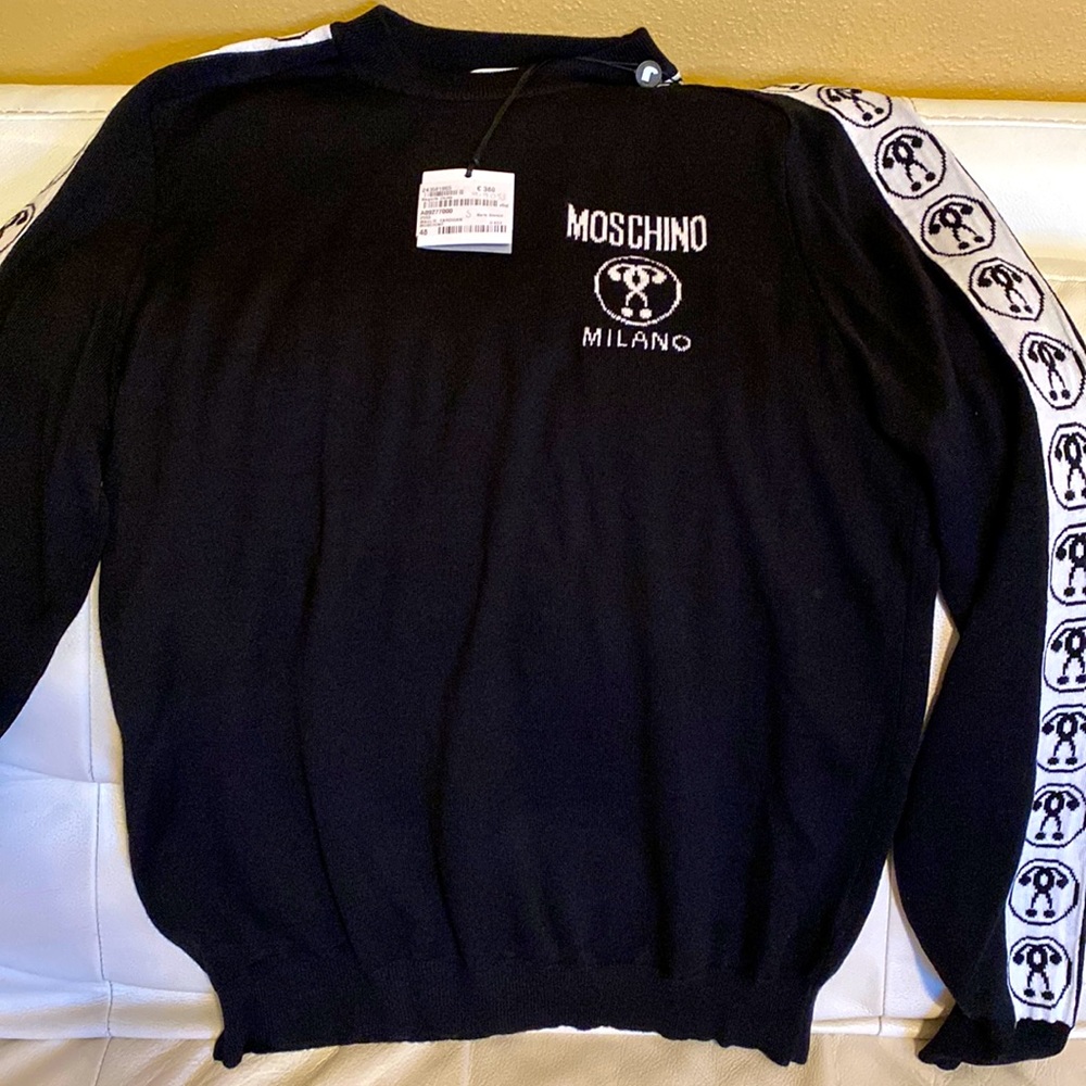 Brand New Authentic Moschino Logo Wool sweater